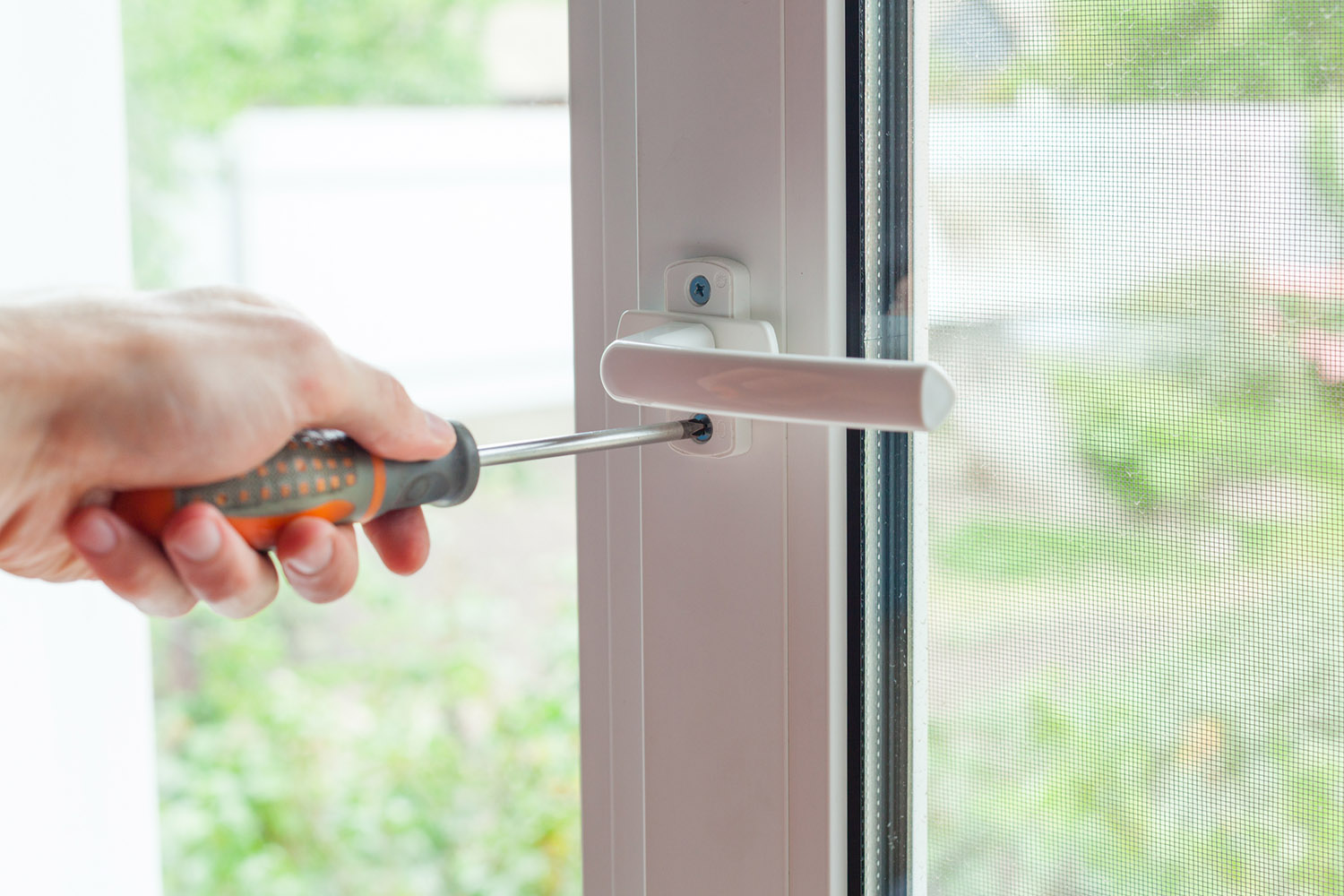 Door Handle Replacement Services St. Neots | Cambridge | Bedford